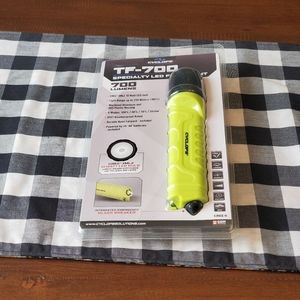 700 Lumen LED Flashlight w/ Emergency Glass Breaker